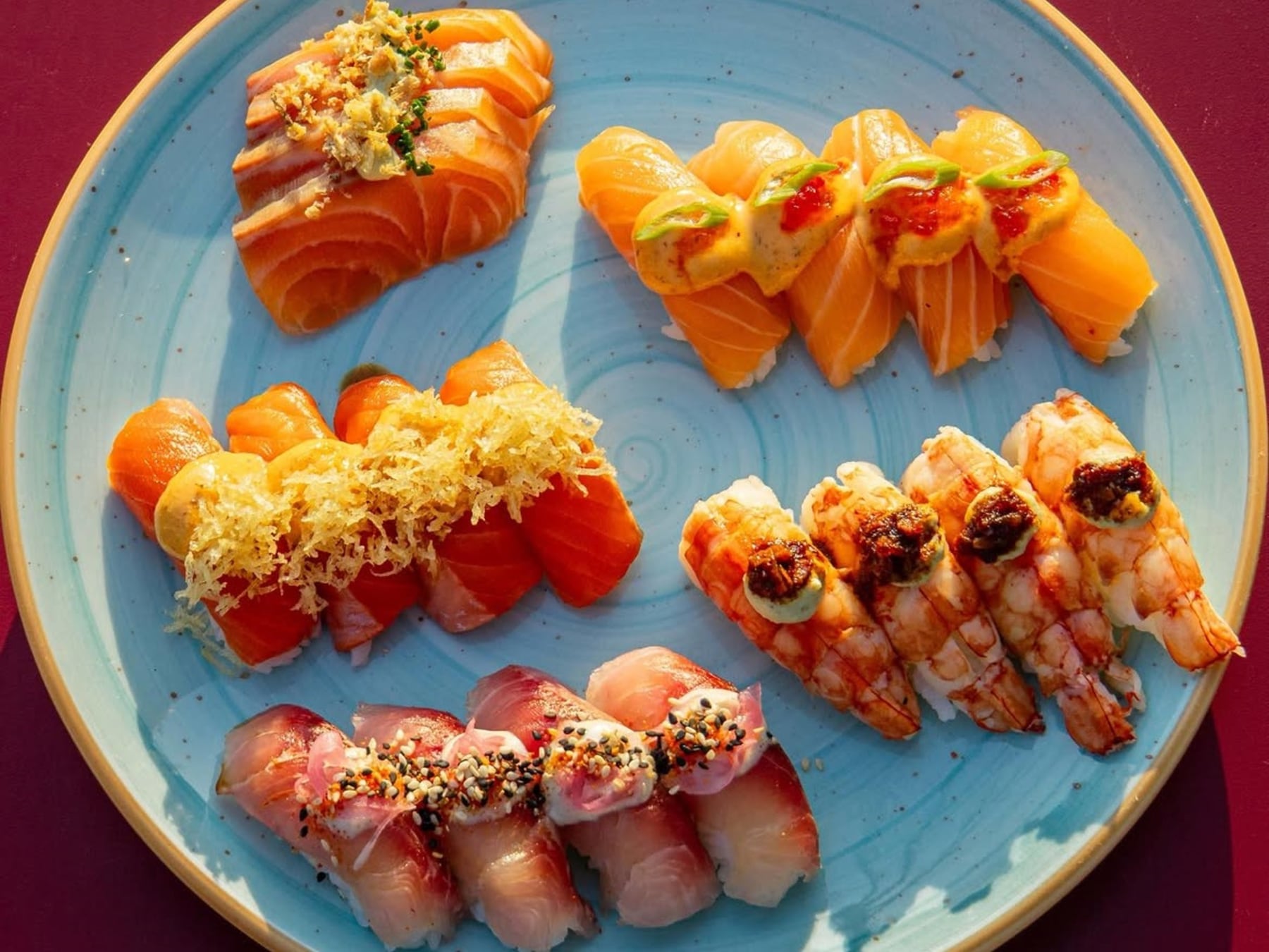 Ikebana: la nueva izakaya de Palermo Soho donde el sushi de fusión convive con el ramen y la barra abierta a la cocina