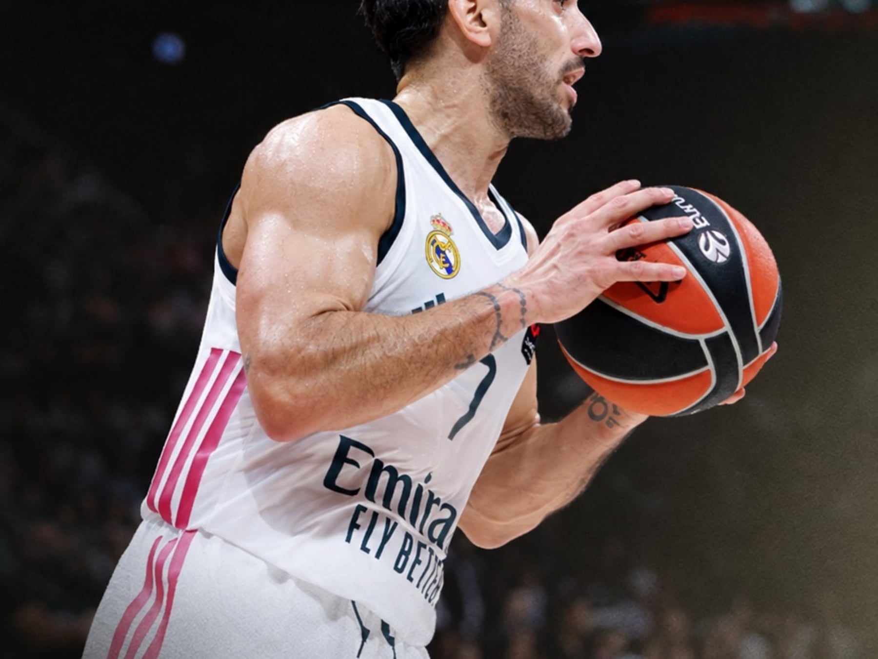Tres al hilo y al diván: Real Madrid no encuentra el rumbo en la Euroliga y Campazzo lo siente en la piel