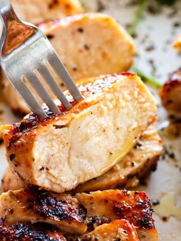 La ciencia del pollo jugoso: por qué la pechuga se seca y cómo evitarlo en la cocina de todos los días