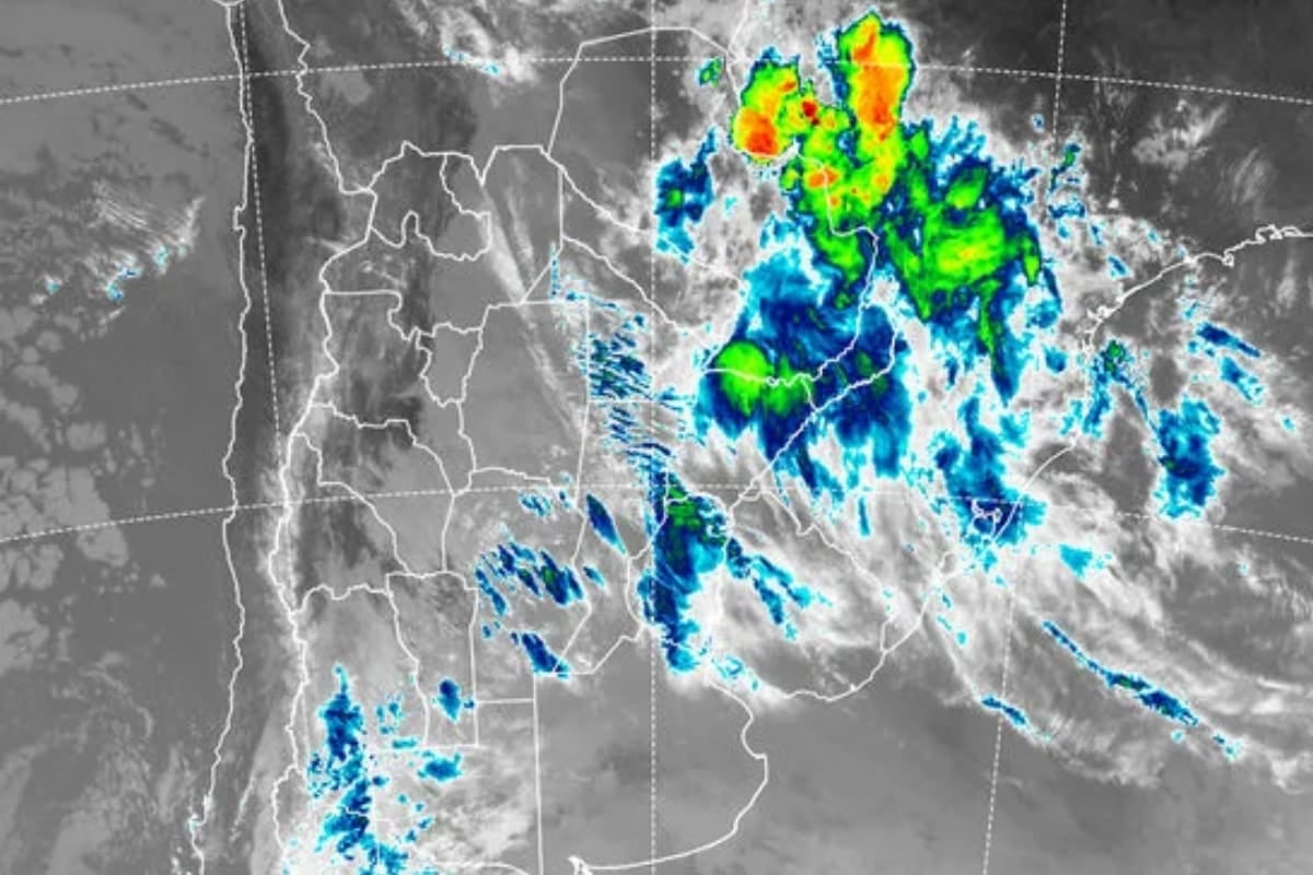 El finde largo llega con paraguas el sábado y sol a partir del domingo en la ciudad de Buenos Aires