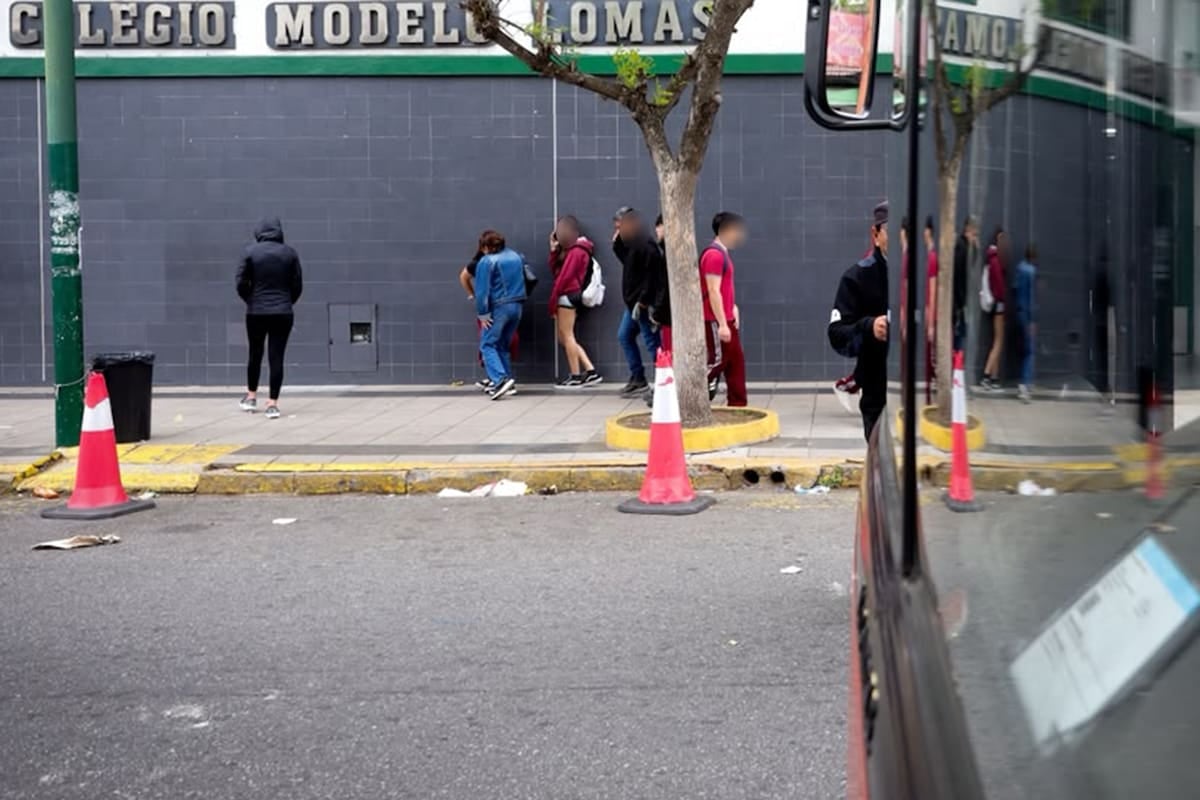 Una escuela de Lomas de Zamora, golpeada por la propagación de imágenes sexuales falsas creadas con inteligencia artificial