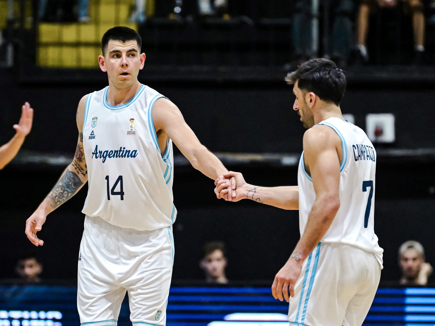 Deck, el hombro que no afloja y la duda que prende fuego al seleccionado antes de noviembre