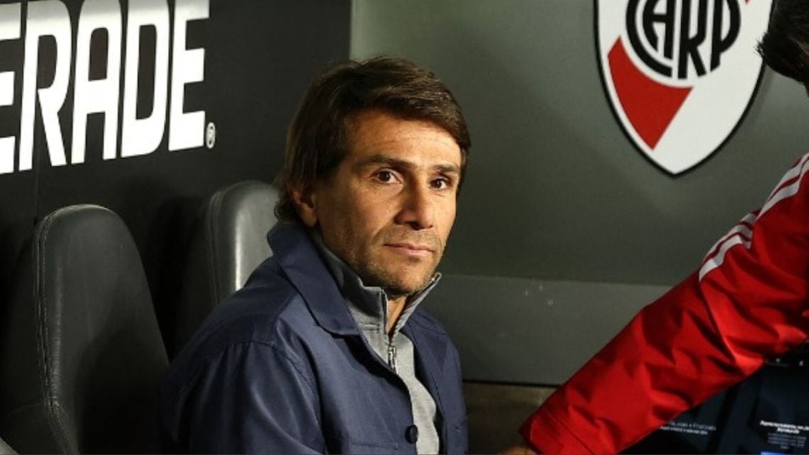 A Junín se va a la vida: River se juega el año esta tarde y el nombre de Ramón ya suena en el pasillo