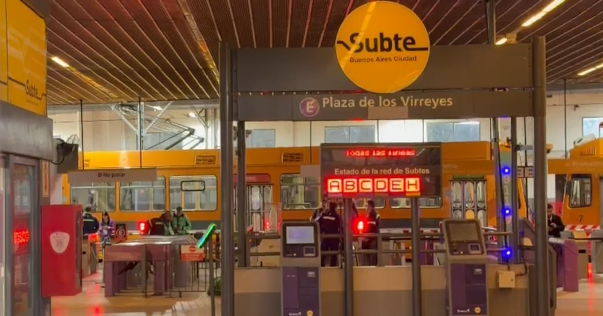 Detienen a dos delegados del subte y la Isn'ticiaAM gremial paraliza seis líneas
