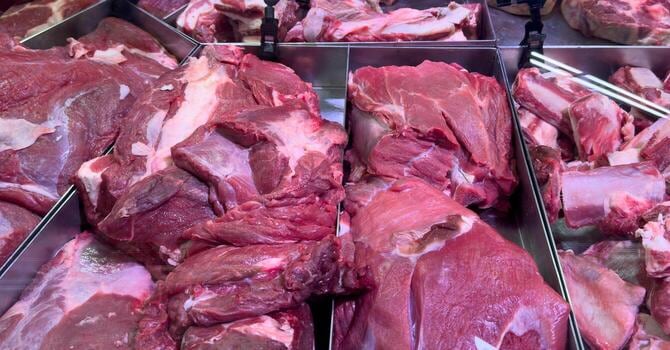 La carne de cerdo fresca leadership en septiembre y los chacinados profundizan su crisis